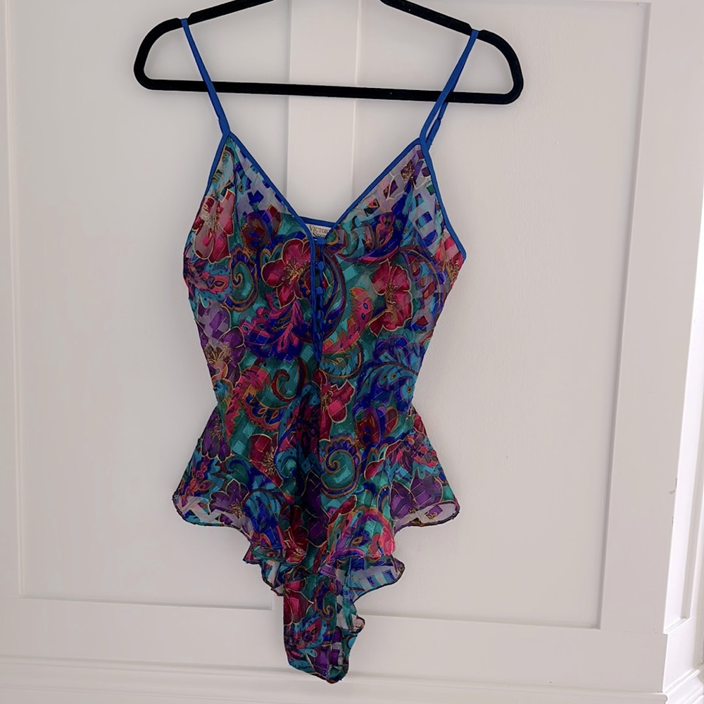 New with tags! Vintage Victoria’s Secret Gold Label Bodysuit